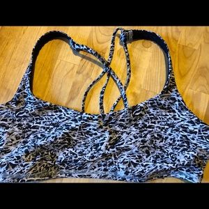 EUC Free to Be - Size 8